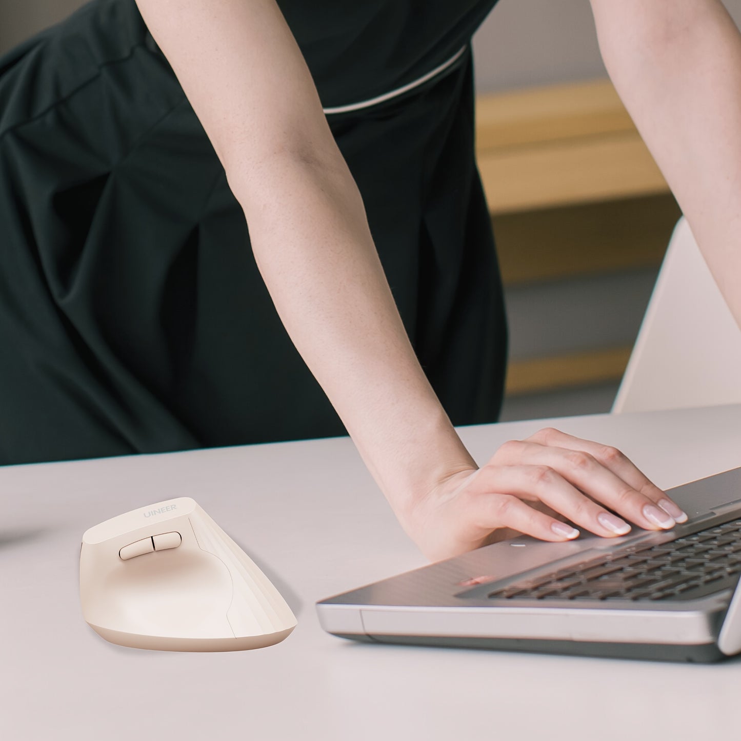 2.4G Connectivity, Vertical Ergonomic Wireless Mouse for Women – Rechargeable